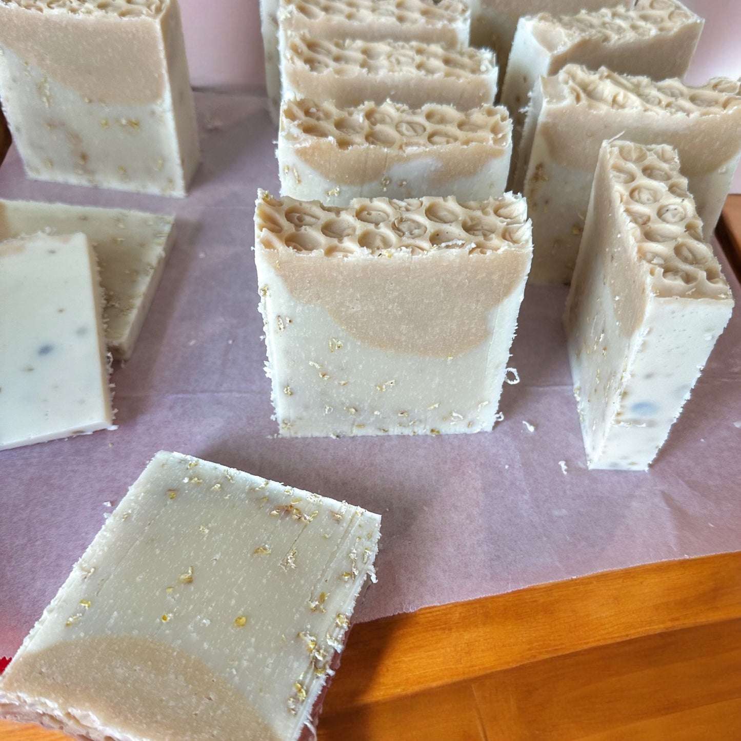 Tallow Soap with Sweet Honey & Oats – Natural Skin Nourishment