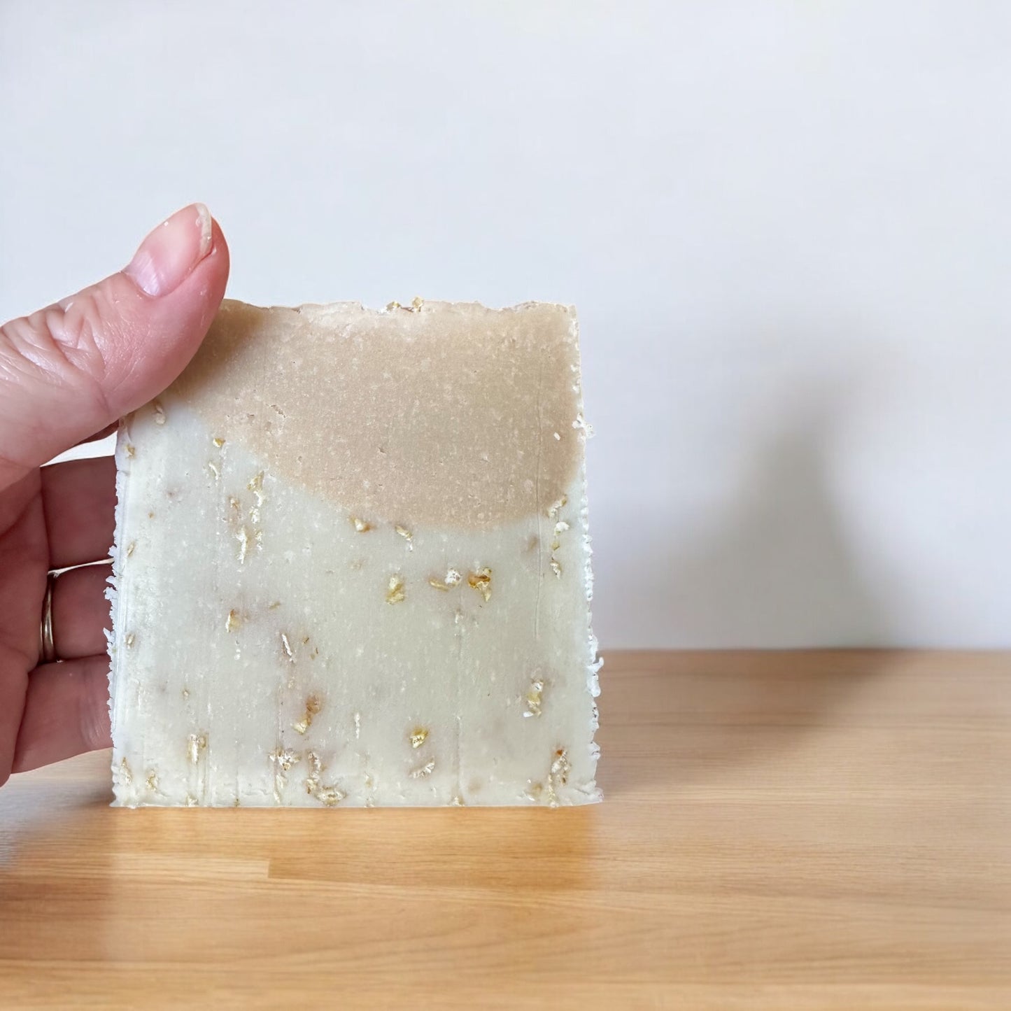 Tallow Soap with Sweet Honey & Oats – Natural Skin Nourishment