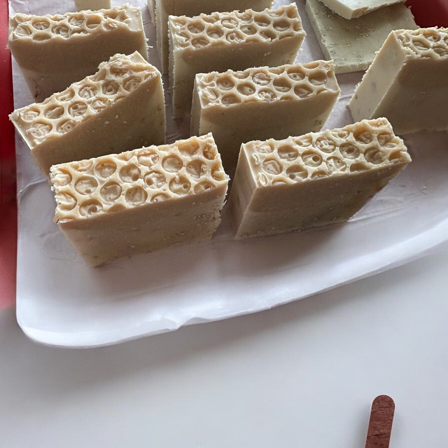 Tallow Soap with Sweet Honey & Oats – Natural Skin Nourishment